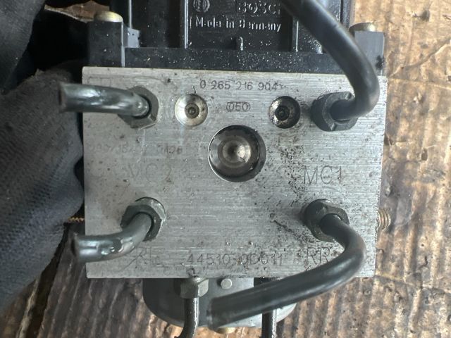 bontott TOYOTA YARIS ABS Kocka