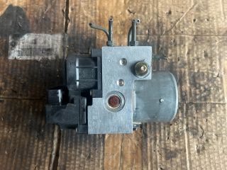 bontott TOYOTA YARIS ABS Kocka