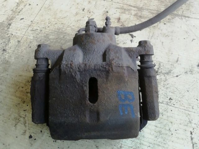 bontott TOYOTA YARIS Bal első Féknyereg Munkahengerrel