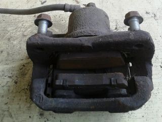 bontott TOYOTA YARIS Bal első Féknyereg Munkahengerrel