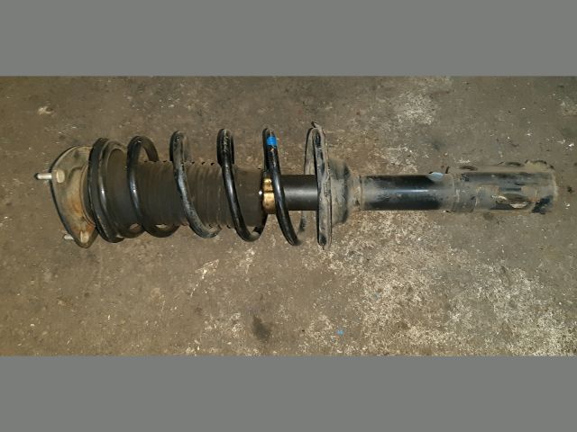 bontott TOYOTA YARIS Bal első Gólyaláb (Lengécsillapító, Rugó)