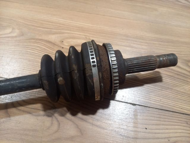 bontott TOYOTA YARIS Bal Féltengely