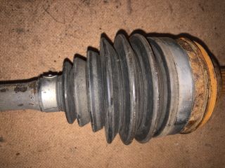 bontott TOYOTA YARIS Bal Féltengely