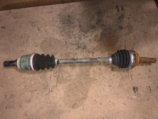 bontott TOYOTA YARIS Bal Féltengely