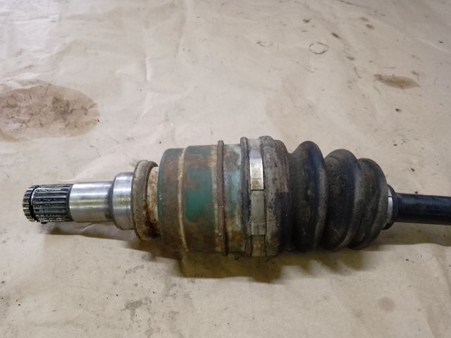 bontott TOYOTA YARIS Bal Féltengely