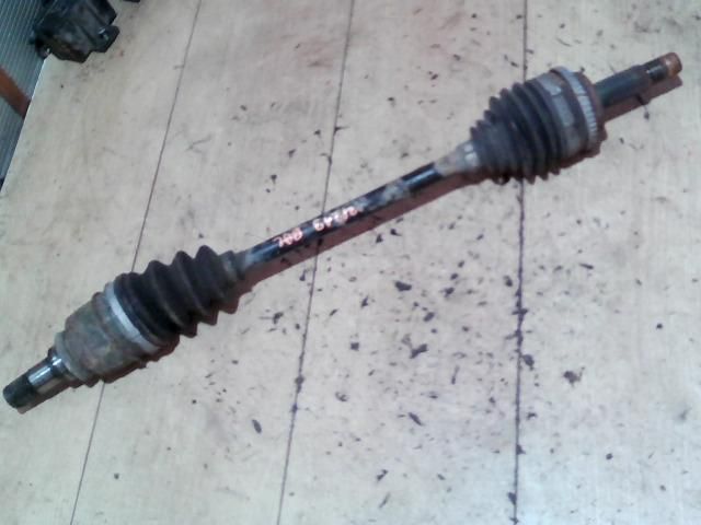 bontott TOYOTA YARIS Bal Féltengely