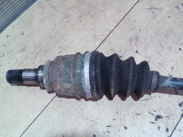 bontott TOYOTA YARIS Bal Féltengely