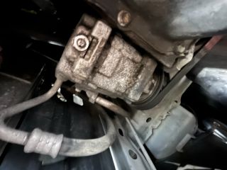 bontott TOYOTA YARIS Bal hátsó Lengéscsillapító