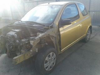 bontott TOYOTA YARIS Bal hátsó Lengéscsillapító