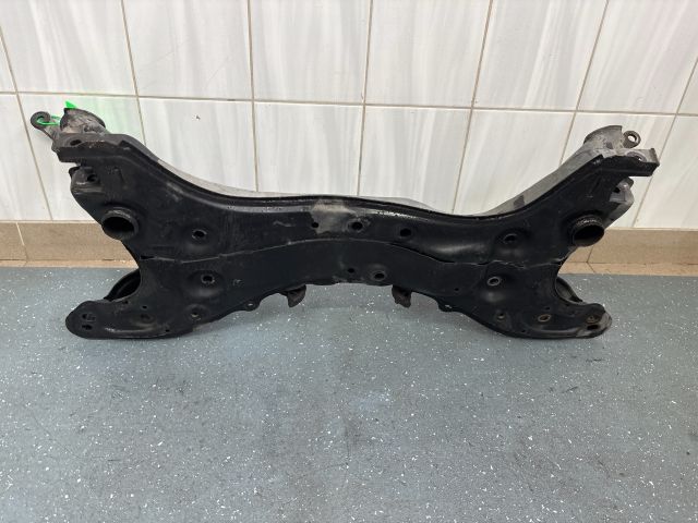 bontott TOYOTA YARIS Első Bölcső