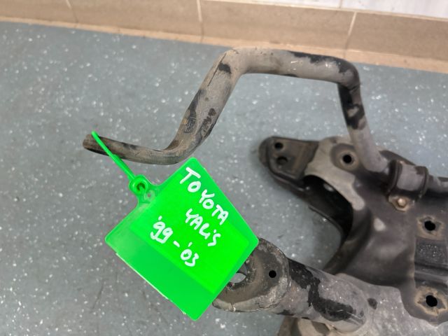 bontott TOYOTA YARIS Első Bölcső