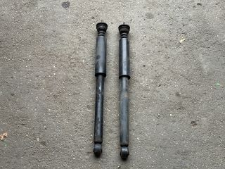 bontott TOYOTA YARIS Első Lengéscsillapító Pár