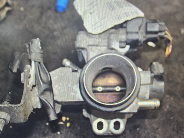 bontott TOYOTA YARIS Fojtószelep (Elektromos)