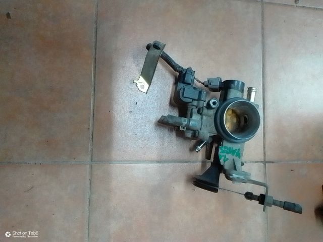 bontott TOYOTA YARIS Fojtószelep (Elektromos)