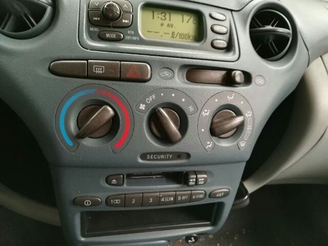 bontott TOYOTA YARIS Fojtószelep (Elektromos)