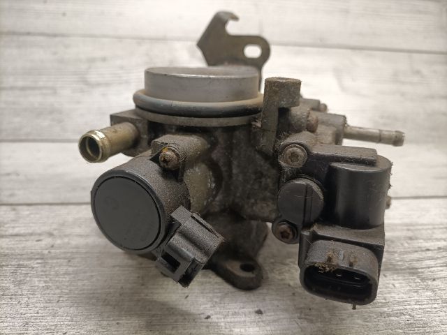 bontott TOYOTA YARIS Fojtószelep (Mechanikus)