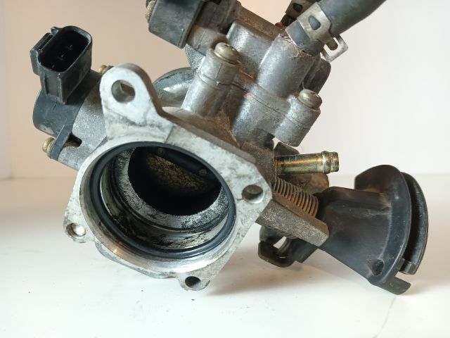 bontott TOYOTA YARIS Fojtószelep (Mechanikus)