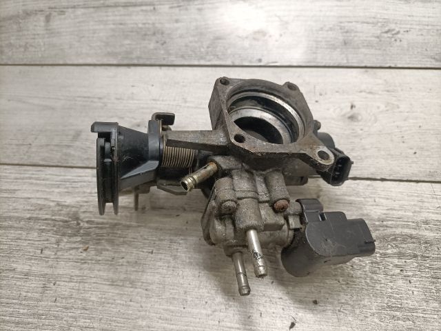 bontott TOYOTA YARIS Fojtószelep (Mechanikus)