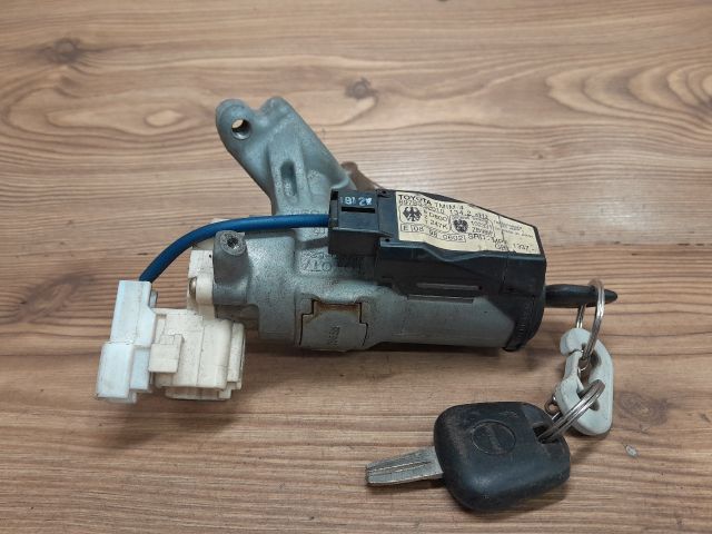 bontott TOYOTA YARIS Gyújtáskapcsoló Házzal