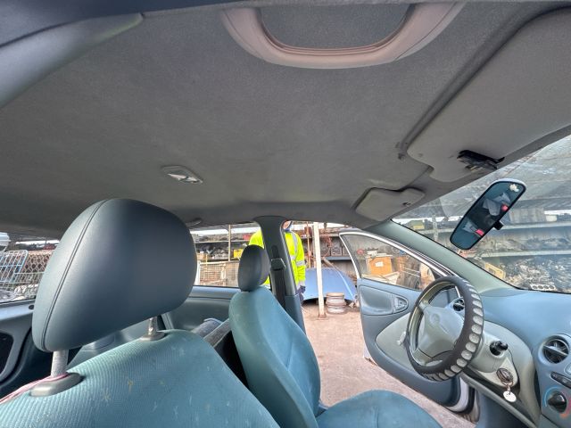 bontott TOYOTA YARIS Gyújtáskapcsoló Házzal