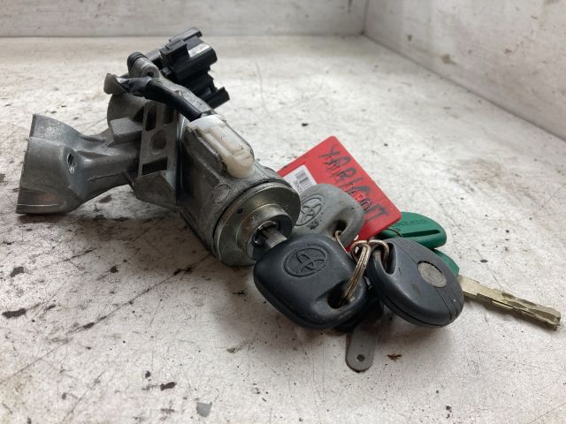 bontott TOYOTA YARIS Gyújtáskapcsoló