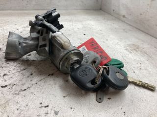 bontott TOYOTA YARIS Gyújtáskapcsoló