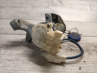 bontott TOYOTA YARIS Gyújtáskapcsoló