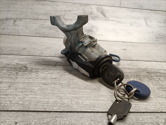 bontott TOYOTA YARIS Gyújtáskapcsoló