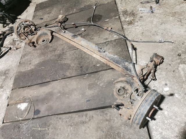 bontott TOYOTA YARIS Hátsó Híd (Dobfékes)