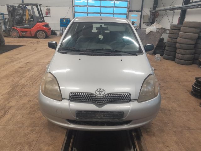 bontott TOYOTA YARIS Homlokfal (Üres lemez)