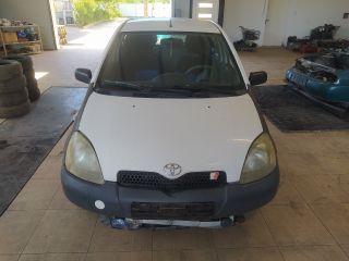 bontott TOYOTA YARIS Homlokfal (Üres lemez)