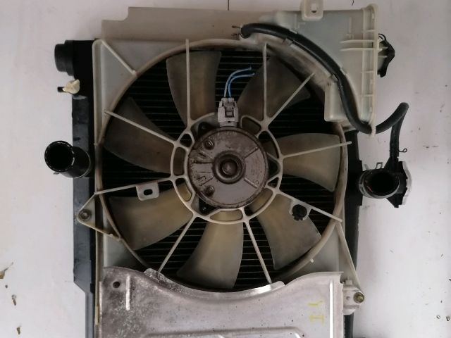 bontott TOYOTA YARIS Hűtő Ventilátor(ok), Radiátor(ok) Szett