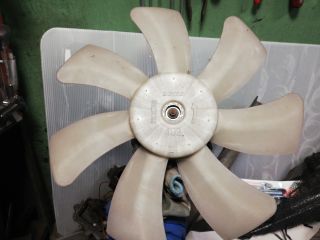 bontott TOYOTA YARIS Hűtőventilátor