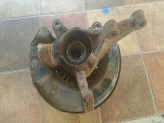 bontott TOYOTA YARIS Jobb első Csonkállvány Kerékaggyal