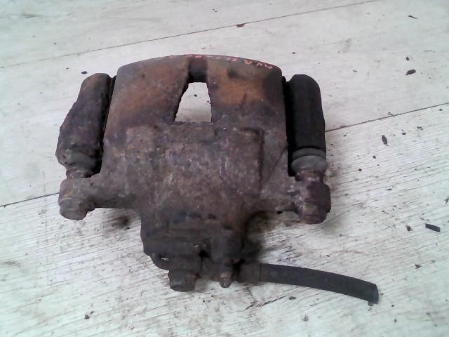 bontott TOYOTA YARIS Jobb első Féknyereg Munkahengerrel