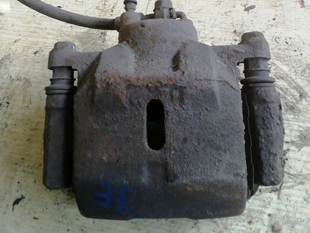 bontott TOYOTA YARIS Jobb első Féknyereg Munkahengerrel