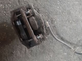 bontott TOYOTA YARIS Jobb első Féknyereg Munkahengerrel