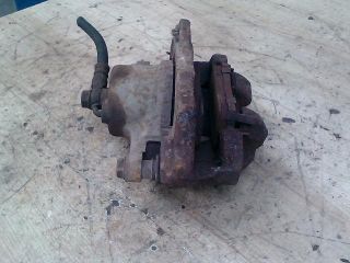 bontott TOYOTA YARIS Jobb első Féknyereg Munkahengerrel