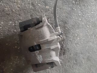 bontott TOYOTA YARIS Jobb első Féknyereg Munkahengerrel