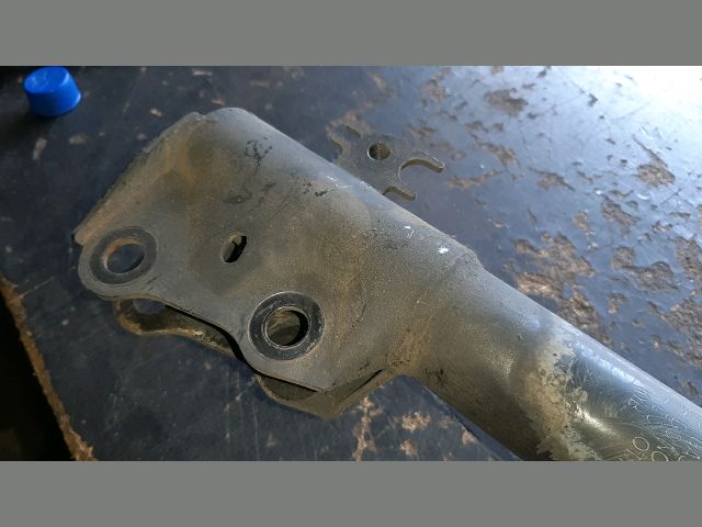 bontott TOYOTA YARIS Jobb első Gólyaláb (Lengécsillapító, Rugó)