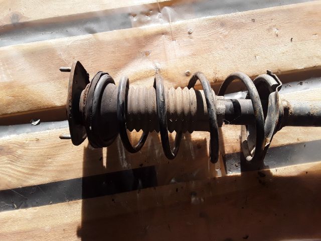 bontott TOYOTA YARIS Jobb első Gólyaláb (Lengécsillapító, Rugó)