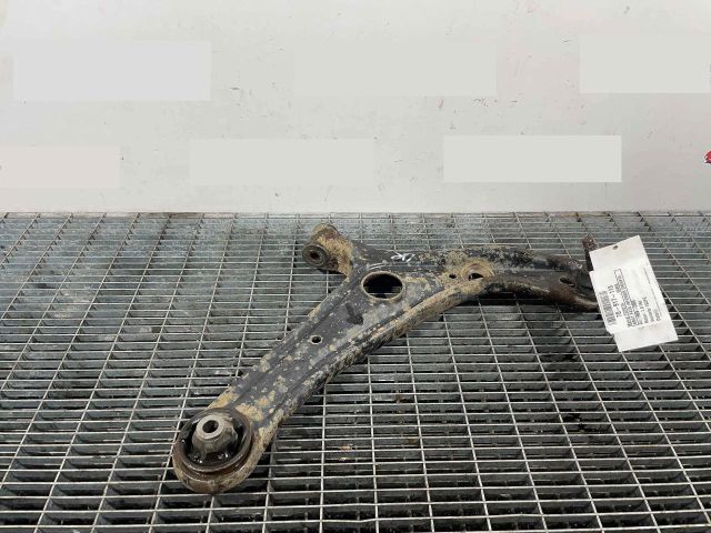 bontott TOYOTA YARIS Jobb első Lengőkar