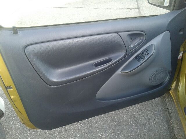 bontott TOYOTA YARIS Jobb hátsó Lengéscsillapító