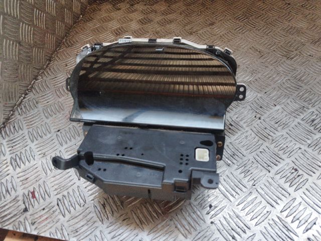 bontott TOYOTA YARIS Kilométeróra