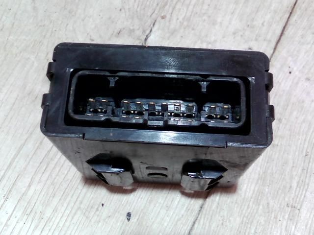 bontott TOYOTA YARIS Komfort Elektronika