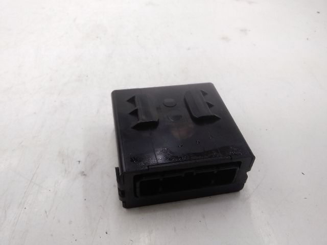 bontott TOYOTA YARIS Komfort Elektronika