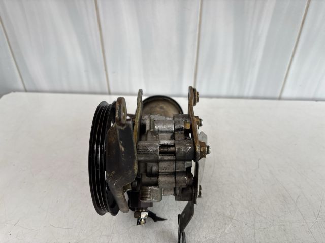 bontott TOYOTA YARIS Kormányszervó Motor (Hidraulikus)