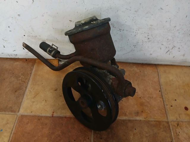 bontott TOYOTA YARIS Kormányszervó Motor (Hidraulikus)