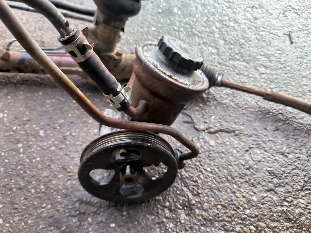 bontott TOYOTA YARIS Kormányszervó Motor (Hidraulikus)