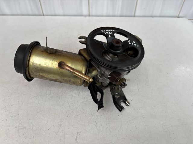 bontott TOYOTA YARIS Kormányszervó Motor (Hidraulikus)